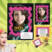 Roze retro squiggle golvend afstuderen aankondiging