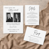 Carte de réponse RSVP pour mariage moderne minimal (Personnalisez la collection de ce créateur indépendant. )