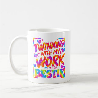 Collega's Twinning Met Werkvriend Tie Dye Kunst Koffiemok