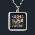 Collier 100 Jours D'École Et Toujours Poppin' Girl<br><div class="desc">100 Jours D'École Et Toujours Poppin' Unicorn Girl Pop It</div>