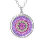Collier Avril Mois de naissance Fleur Marguerite Pois doux<br><div class="desc">Embrassez l'essence de votre mois de naissance avec mon fascinant mois de naissance d'avril fleur de fleur géométrie sacrée mandala collier d'art Zen. Mon style mandala unique et distinctif met en valeur la marguerite et les pois doux, les magnifiques fleurs qui symbolisent le quatrième mois de l'année et qui exhibe...</div>