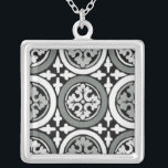 Collier Carrelage Renaissance Décor<br><div class="desc">Shakespeare aurait aimé placer ce motif de carreaux de rosette de la renaissance décorative dans sa maison. Pour en acheter un ou en acheter deux,  c'est la question ! Pour tous les amateurs de design feuille et à feuilles !</div>