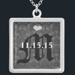 Collier Damask Monogramme Mariage Date Anniversaire Collie<br><div class="desc">Mariage Keepsaké Mariage Colliers - pour changer la couleur arrière - plan - cliquez sur personnaliser - cliquez sur modifier - choisissez l'outil dernier dans le menu déroulant et choisissez l'une des couleurs affichées ou entrez votre code hexadécimal rgb pour votre couleur de mariage personnalisée - pour changer la couleur...</div>