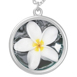 Collier de Plumeria