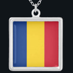 Collier élégant avec drapeau de Roumanie<br><div class="desc">Ajoutez une touche de fierté roumaine à votre collection de bijoux avec notre collier exclusif avec le drapeau de la Roumanie! Conçu avec une attention minutieuse aux détails, ce collier est plus qu’un accessoire, c’est une célébration du patrimoine et de la fierté culturelle de la Roumanie. Le design dynamique affiche...</div>
