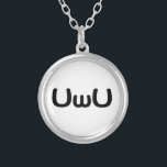 Collier Émoticône heureuse de visage d'Anime d'UwU<br><div class="desc">UwU UwU UwU UwU UwU

Les trotteurs de globe se spécialise dans des images idiosyncratiques du monde entier. Voici que vous trouverez les cartes de voeux,  les cartes postales,  les affiches,  le Mousepads et plus uniques.</div>