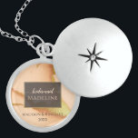 Collier En Argent Abstrait de corail moderne 💡 Mariage d'huile d'en<br><div class="desc">Coral moderne Abstrait 💡 Inky Oil Mariage - Chic & Vibrant 🥂 💌 Célébrez l'amour avec un élégant mariage à l'huile d'encre ! Cet abstrait corallien moderne est parfait pour un mariage, avec une teinte corallienne tendance avec des détails artistiques abstraits pour une atmosphère fraîche et contemporaine. Que vous soyez...</div>