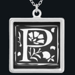 Collier en argent Momogramme<br><div class="desc">Colliers de conservation Choisissez soit Silver Plated Gold Finish ou Sterling Silver Unique Personnalisé! st Christmas Cadeau Mariage Keepsaké Wedding Party Colliers - pour changer la couleur arrière - plan - cliquez sur personnaliser - cliquez sur modifier - choisissez l'outil dernier dans le menu déroulant et choisissez l'une des couleurs...</div>