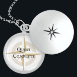 Collier En Argent Quest Complete Compass<br><div class="desc">Montrez votre fierté d'avoir nivelé votre Zeemz Skillz lorsque vous portez ce pendentif de la Quête Complète.</div>