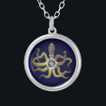 Collier Gears Steampunk Octopus Kraken<br><div class="desc">Ce monstre marin steampunk sous tentes possède huit appendices dorés en fil de fer, un engrenage en argent central et de nombreux engrenages et boulons qui composent sa tête, ses yeux et ses ventouses. C'est une pieuvre robot / kraken, un monstre de machine métallique pour quiconque aime la science-fiction geek...</div>