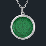 Collier gothique Coeur-Argent Vert & Noir 1<br><div class="desc">Notre Magnifique Collier Gothique En Argent-Coeur Vert & Noir 1 Sont Sombres,  Mais Agréables Avec Notre Design De Rouleau Artistique. Ils Sont Conçus Dans Une Collection De Plusieurs Articles Pour Que Votre Mariage Tout Entier Puisse Être Coordonné Avec Le Même Style !</div>