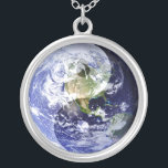 Collier Harmonie de Yin-Yang sur notre planète<br><div class="desc">Créé avec l'espoir que notre planète/ce monde nous sont travail de testament de vie dans plus de la manière de Tao qui est équilibrée en harmonie de Yin-Yang.</div>