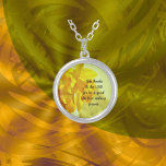 Collier Jaune Daffodiles Écriture Bijoux<br><div class="desc">Collier pendentif rond plaqué argent,  avec de belles jonquilles jaunes et les écritures Psaumes 136:1 "Remerciez l'Éternel,  car il est bon. Son amour perdure pour toujours." Voir le thème correspondant dans mon magasin.</div>