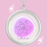 Collier jonquille de mars personnalisé - Personnal<br><div class="desc">Célébrez la joie et le renouveau du mois de mars avec notre "Collier de jonquilles de la Marche Personnalisée", un symbole parfait des nouveaux débuts pour ceux nés dans ce mois du printemps. Chaque collier est orné d'une illustration de jonquille éclatante, encadrée par un cercle de lavande charmant, mettant en...</div>