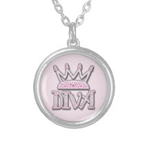 Le rose mignon imprimé perle la couronne de diva