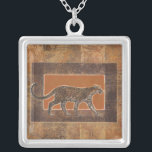 Collier Leopard sur Orange et Arrière - plan Brown<br><div class="desc">Norman Wyatt possède une collection extraordinaire d'oeuvres d'art capturant la beauté des animaux. L'arrière - plan est sur le thème de l'Afrique,  avec des oranges tranchantes et des marron et le dessin d'un léopard au-dessus se fond parfaitement avec lui. Profitez du meilleur de la nature avec cette image aujourd'hui.</div>
