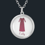 Collier Mariage personnalisé Mère de la mariée<br><div class="desc">Le collier présente une illustration originale d'une jolie robe bordeaux de mère de la mariée. Personnalisez simplement pour un cadeau unique de fête de mariée! Designer est disponible pour créer et télécharger des designs personnalisés qui correspondent aux couleurs et aux thèmes de votre mariage. Cliquez sur "Demandez à ce concepteur"...</div>