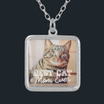 Collier Meilleur Chat Maman Ever Moderne Personnalisé Phot<br><div class="desc">Ce design simple et classique est composé de typographie serif et d'ajouter une photo personnalisée</div>