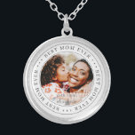 Collier Meilleure maman jamais classique photo simple<br><div class="desc">Ce design simple et classique est composé de typographie serif et d'ajouter une photo personnalisée.</div>