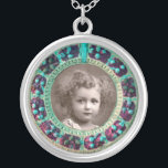 Collier Modèle photo FLEURS FLORENTINE RENAISSANCE<br><div class="desc">Elégant,  classique,  vibrant art Renaissance,  chef-d'oeuvre de Bottega della Robbia ( Florence - Italie ) en brun,  jaune,  vert,  bleu,  couleurs vives.</div>