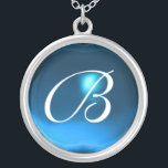 Collier Monogramme Blue Sapphire Gem<br><div class="desc">Design élégant et unique avec pierres précieuses. Modélisation et rendu en 3D Studio Max par Bulgan Lumini .Part de la série Hyper Talismans.</div>