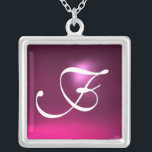 Collier Monogramme Gem Améthyste Rose<br><div class="desc">Design élégant et unique avec pierres précieuses. Modélisation et rendu en 3D Studio Max par Bulgan Lumini .Part de la série Hyper Talismans.</div>