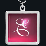 Collier Monogramme rouge rose rubis<br><div class="desc">Design élégant et unique avec pierres précieuses. Modélisation et rendu en 3D Studio Max par Bulgan Lumini .Part de la série Hyper Talismans.</div>