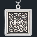 Collier Monogramme vintage R Art Nouveau<br><div class="desc">Art nouveau Letters - Monograms From the Arts & Crafts Movement Cette lettre R est un joli monogramme robuste R créé en 1901, et publié dans un ensemble de livres. Le monogramme R est entouré d'un magnifique motif de vigne dessiné à la main, très dans le style des motifs Art...</div>