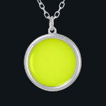 Collier Neon Chartreuse couleur solide | Classique<br><div class="desc">Neon Chartreuse - Voici l'allure intemporelle du Design de Couleurs Solides : un mélange captivant de forme classique et d'élégante simplicité. Ce design est une célébration de la puissance et de la beauté que l'on retrouve dans une teinte unique et frappante. Élégant, le design de couleurs massives embrasse l'essence du...</div>