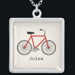 Collier personnalisé par bicyclette rouge<br><div class="desc">Un pendentif comportant une illustration d'une bicyclette rouge.  Personnalisez avec votre nom sous le vélo.</div>