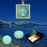 Collier Plaqué Or Arbre spirituel de la vie Centre de Cosmos Coral B<br><div class="desc">L'arbre de vie est la source d'une force qui relie toutes les vies. Il représente également le cycle de vie et de mort. De manière analogue, cela signifie que toutes les vies dans cosmos/univers sont connectées les unes aux autres et un mode de vie spirituel. L'illustration présente l'arbre de vie...</div>