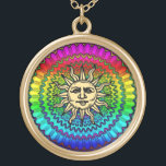 Collier Plaqué Or Dieu de The Sun sur des couleurs de The Sun<br><div class="desc">Un dieu soleil sur (couleurs du soleil) le motif rayonnant coloré conçu. Dieu de The Sun (Dieu solaire) a été considéré un grand professeur et maître de déplacement (comme le soleil voyage à travers le ciel) aussi bien que "la manière, la vérité et la lumière, le rédempteur, le sauveur, le...</div>
