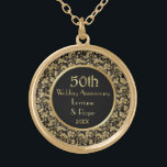 Collier Plaqué Or Gold Floral Elegance 50e anniversaire Mariage<br><div class="desc">Magnifique collier en or et noir cinquantième Mariage Anniversaire avec élégante et détaillée bordure en dentelle dorée florale. Customisez le nom et le texte de la date avec vos informations. Correspondance d'invitations Anniversaires,  autocollants et plus dans mon magasin.</div>