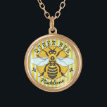 Collier Plaqué Or Miel | de reine des abeilles de bourdon d'abeille<br><div class="desc">Ce collier doux superbe d'abeille a un dessin original d'une abeille jaune et noire. Il a les ailes blanc-bleues qui sont étendues comme lui sont prêtes à voler. Derrière lui, il se repose sur un cercle de nid d'abeilles avec une frontière et un fleur de lis rayés. Il est parfait...</div>