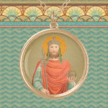 Collier Plaqué Or St. Henry II, Empereur (BBS 10) Round<br><div class="desc">Sur cette image réalisée dans le style Beuron de l'art bénédictin, St. Henri II (972-1024), le Saint Empereur Romain, porte la régale impériale - une couronne, un manteau rouge vermillon bordé d'hermine sur une robe turquoise, et porte un sceptre et orbe symbolisant son pouvoir temporel. Sa couronne, le Reichskrone, ou...</div>
