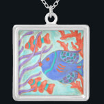 Collier Poisson Pop<br><div class="desc">Nage sous la mer avec ce beau poisson coloré d'eau. Ce tableau de Nancy Slocum capture la belle vie aquatique sous les mers. Il capture le poisson multicolore avec entouré de varech sauvage pendant qu'ils traversent rapidement la nage. Obtenez vos beaux poissons aujourd'hui sur votre prochain produit Zazzle.</div>