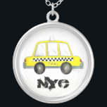 Collier Taxi NYC Jaune New York City À damiers cadeau de t<br><div class="desc">Le design présente une aquarelle originale illustrant un taxi classique jaune de New York City à damiers taxi. Idéal pour tous ceux qui vivent ou aiment NYC ! Ne vois-tu pas ce que tu cherches ? Vous avez besoin d'aide pour la personnalisation ? Cliquez sur "Contacter ce designer" pour avoir...</div>