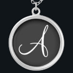 Collier Un Monogramme Personnalisé Argent Sterling Rond Ch<br><div class="desc">Un Monogramme Personnalisé Argent Sterling Rond Charme.</div>