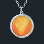 Collier V or de victoire : Cadeaux pour épouser le<br><div class="desc">Taille : Petit Gardez votre image préférée, conception, ou les mots de l'inspiration ferment votre coeur avec ce beau collier plaqué fait sur commande rond d'argent sterling. Accomplissez un 18" la chaîne argentée sterling (2" supplément) et le fermoir de griffe de homard, ce collier est fini avec un revêtement résistant...</div>