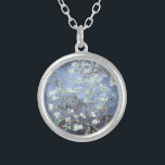 Collier Van Gogh Almond Blossoms en acier bleu<br><div class="desc">Fleurs d'amandes de Vincent Van Gogh Steel Blue color alteration copyright 2sweet4wordsDesigns/ PureVintage Love Découvrez la beauté enchanteresse des Fleurs d'amandes de Vincent Van Gogh sur une variété de produits pour votre réception de mariage, fête de mariée, baby shower et autres événements spéciaux! Des assiettes et serviettes en papier à...</div>