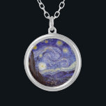 Collier Vincent Van Gogh Starry Nuit Vintage Art<br><div class="desc">Vincent van Gogh Starry Night Art Peinture Starry Night est un tableau de l'artiste post-impressionniste néerlandais Vincent van Gogh. Le ciel bleu de la nuit est rempli de nuages tourbillonnants, d'étoiles et d'une lune brillante croissant. La Nuit étoilée est la seule nocturne de la série de vues depuis la fenêtre...</div>
