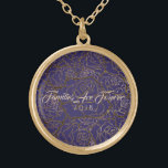 Collier Violet & Golden Rose Familles Sont Pour To<br><div class="desc">Collier en Or avec une impression multi-rose de Taupe d'or sur un violet violet arrière - plan et texte de "Familles sont pour toujours 2018" dans le script fantaisiste de Taupe. Customisez ce collier avec une date spéciale ou/ou et choisissez votre style ou changez de couleurs. Ou achetez comme prévu....</div>