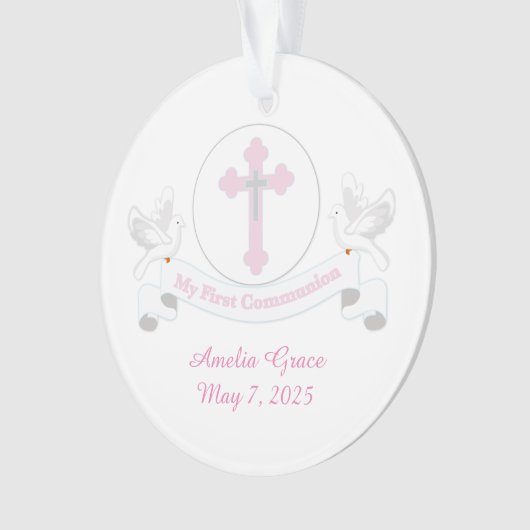 Colombes blanches de première communion avec la (devant)