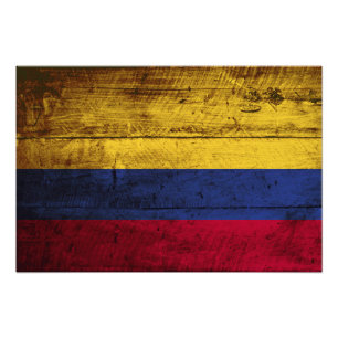 Colombiaanse vlag op oude houten korrel foto afdruk