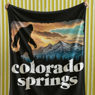 Colorado Springs Retro Bigfoot Bergen Fleece Deken