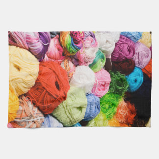 Colorful Balls van Yarn Theedoek