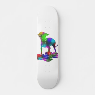 Colorful Chihuahua hamburger vliegend Skateboard