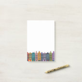 Colorful City Row Houses Post-it® Notes  (Sur un bureau)