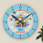 Colorful Classroom docent Ronde Klok