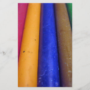 Colorful Crayons Briefpapier